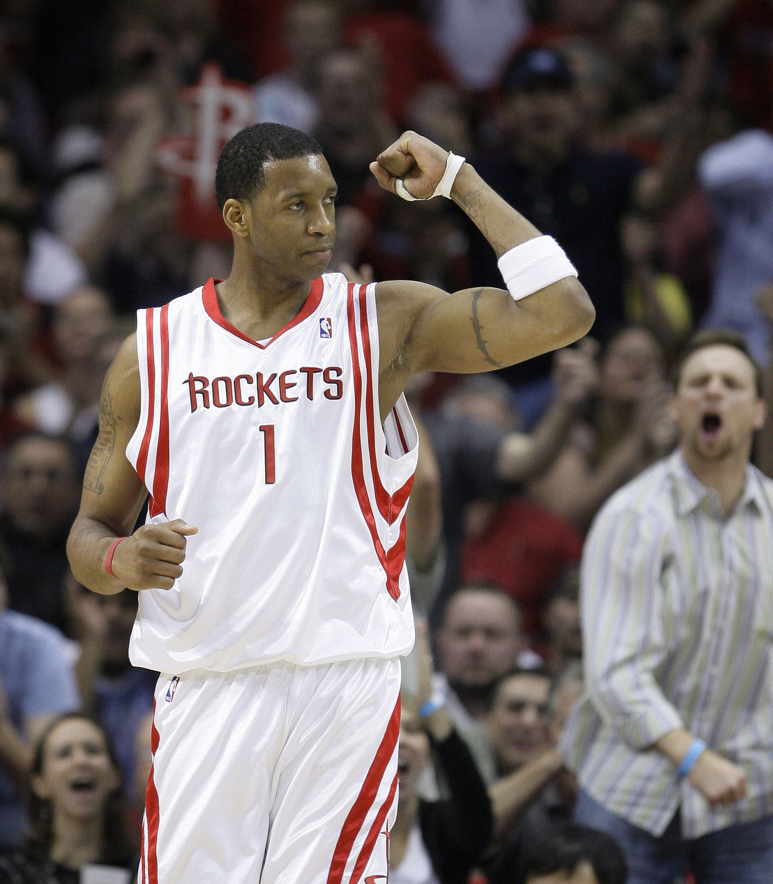 Shams：麦迪与阿迪达斯重聚 签新代言协议推动ABCD篮球训练营复兴