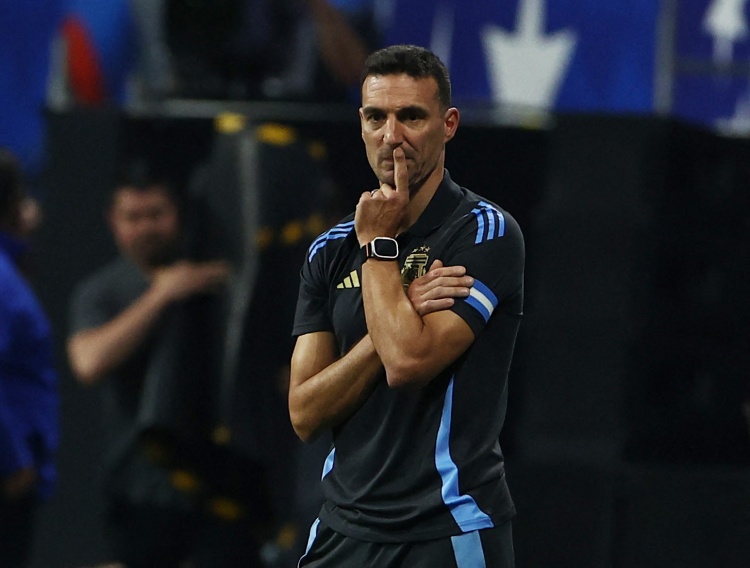 奥莱报：斯卡洛尼希望寻找新恩佐，本期重点考察三名国家队新人