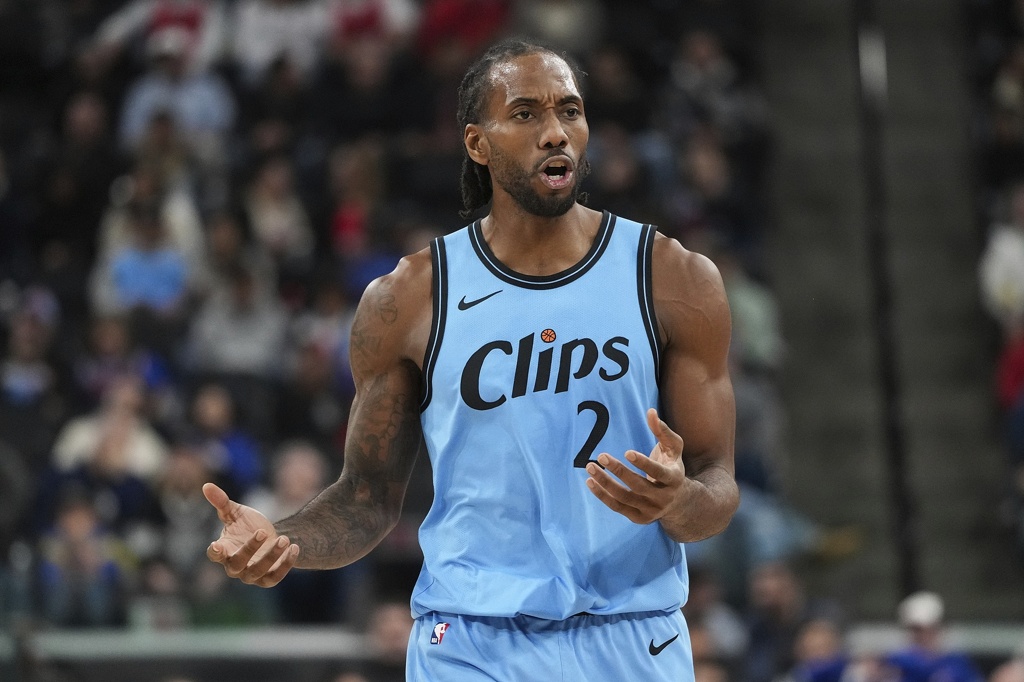 A-史密斯：莱昂纳德是最有休假天赋的球员 他最喜欢不干活拿工资